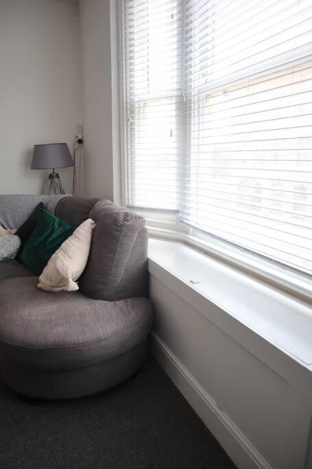Spacious 1 Bedroom Apartment Leicester Esterno foto